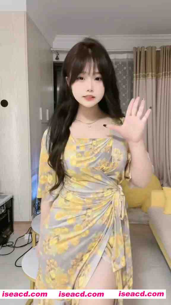 【COS/视频/合集】B站抖音百万粉 火锅炖兔仔/凹菟嫚 定制luo舞 8部合集【300M】